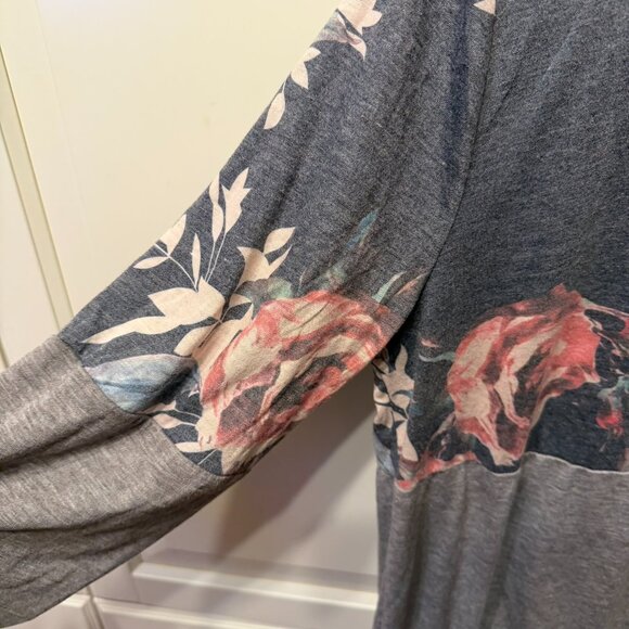 Tickled Teal Floral Long Sleeve Top - Gray and Pink - Picture 4 of 11
